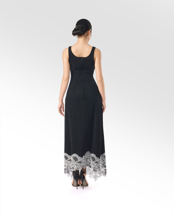 BLACK POISE DRESS